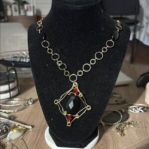 Elegant Black and Gold Necklace